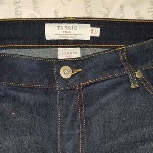 Curvy Skinny Jean - Dark Wash -Torrid